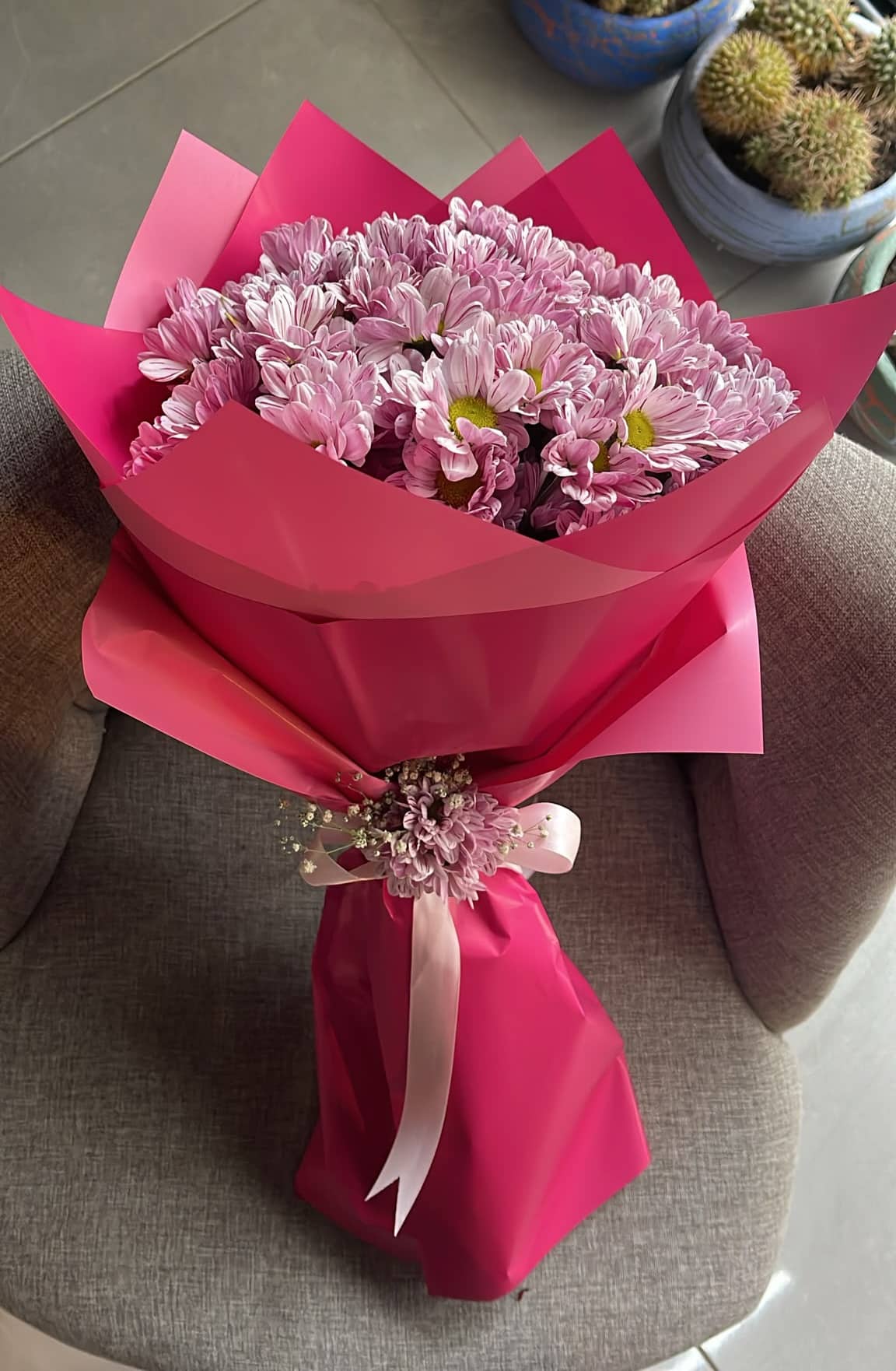Pink daisy bouquet