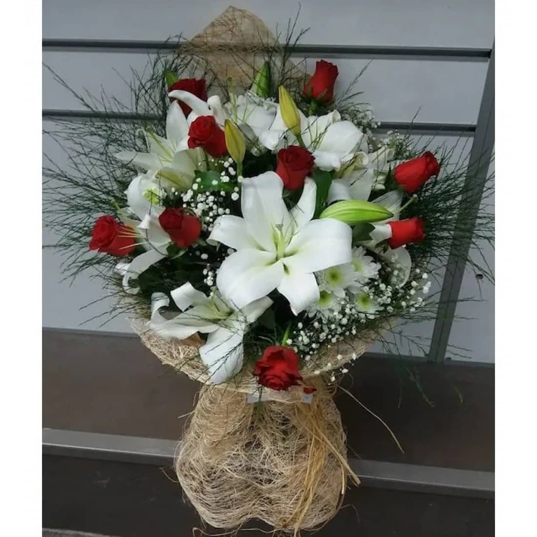 Bouquet of Roses and Lilies